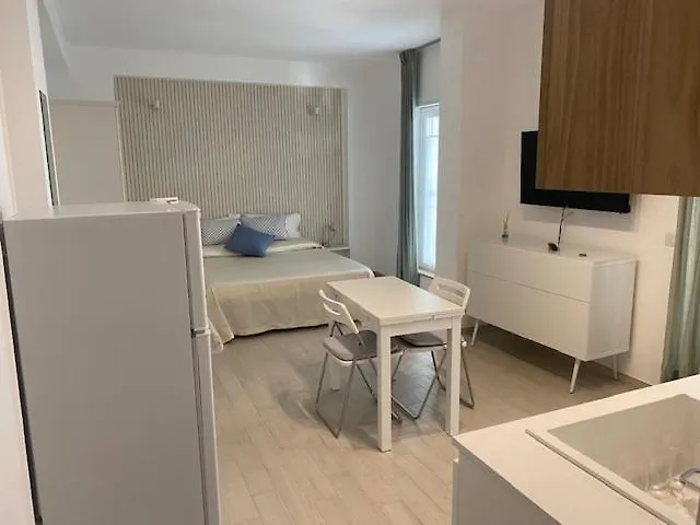 Marinicu Appartement Letojanni 0*,